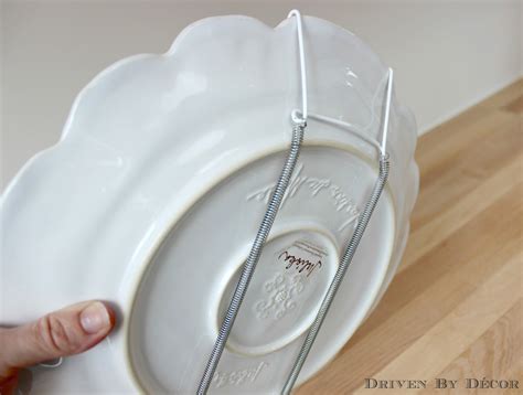 options for hanging a plate without metal brackets|best way to hang plates on wall.